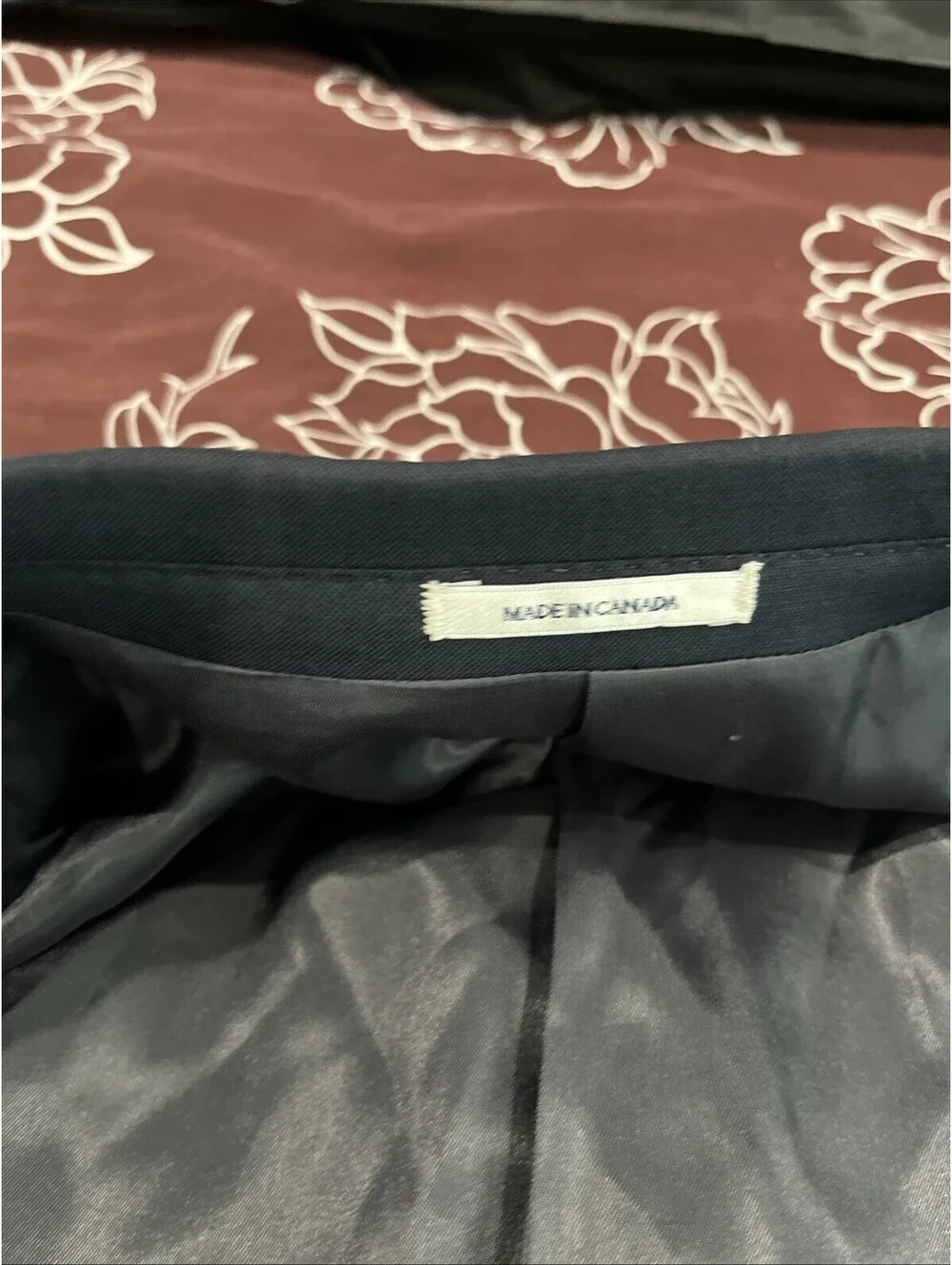 PETER MILLAR NAVY BLUE PREPPY MENS BLAZER 50TALL MADE IN CANADA VGC